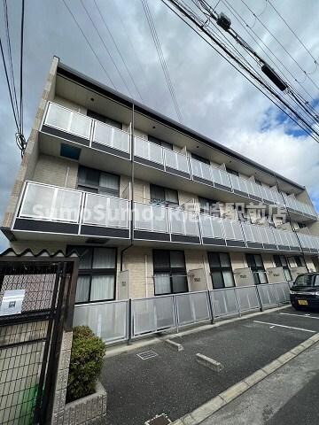 物件外観写真3　(落ち着いた雰囲気の外観です)