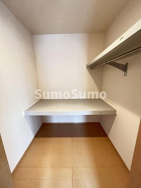 物件内観写真12　(収納があります)