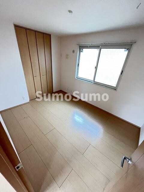 物件内観写真14　(使い勝手のいい洋室です)