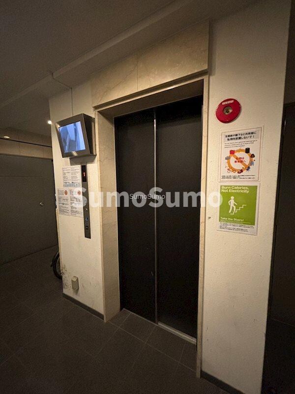 物件外観写真3　(ゆとりのあるロビーです)