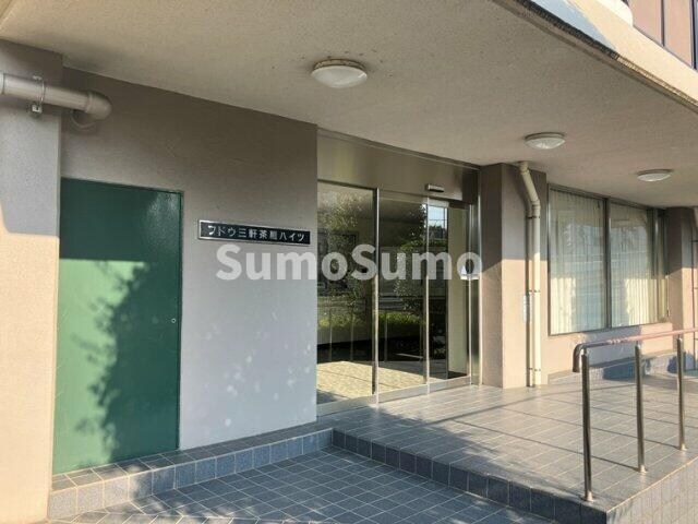 物件外観写真2　(建物の内部です)