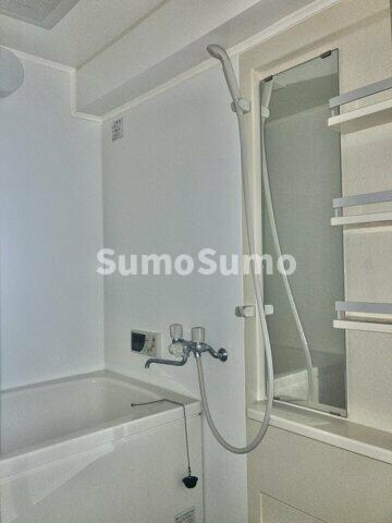 物件内観写真8　(落ち着いた空間のお風呂です)