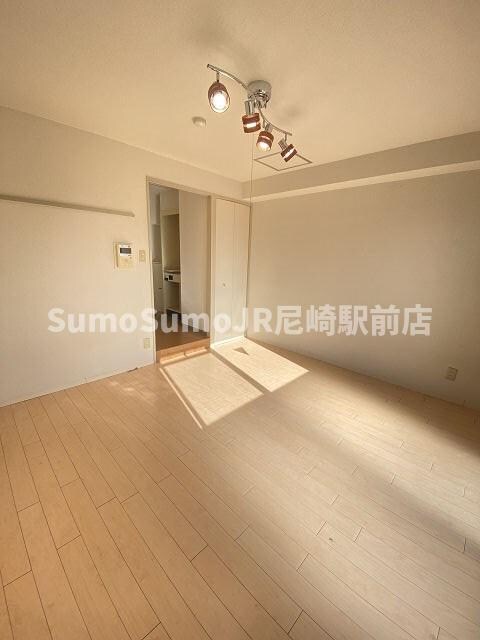 物件内観写真10　(落ち着いて過ごせるお部屋なので、寝室にいかがでしょうか)