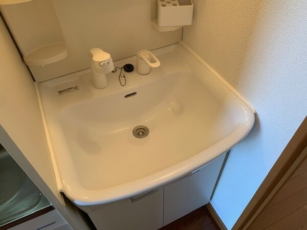 独立洗面台