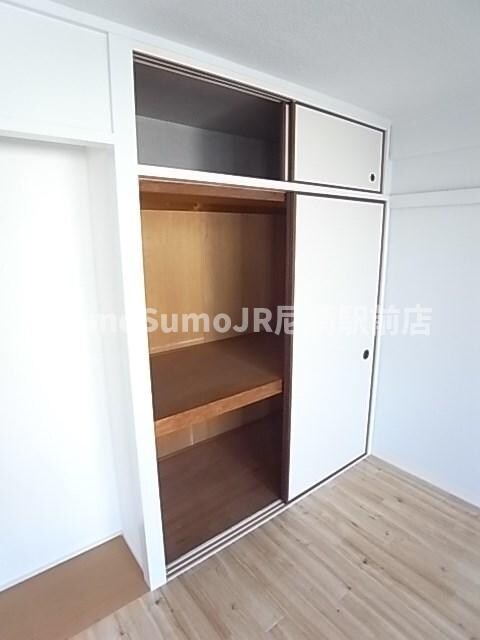 物件内観写真14　(便利な収納スペースです)