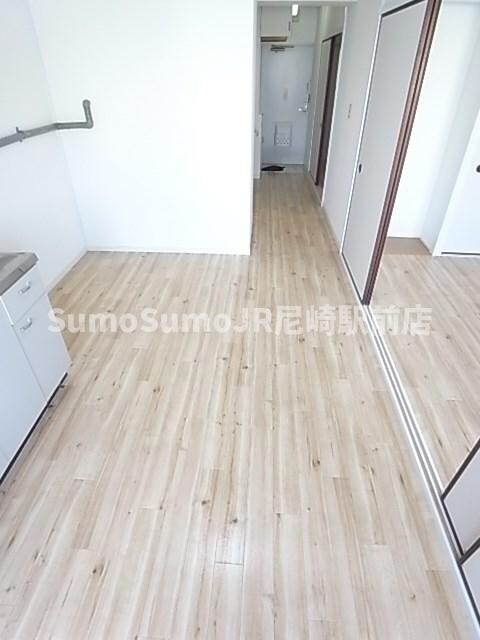 物件内観写真16　(使い勝手のいい寝室です)