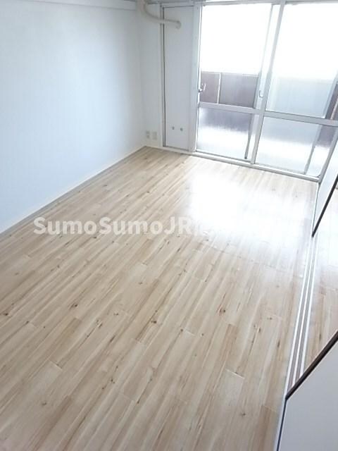 物件内観写真18　(ゆったり過ごせるリビングです)