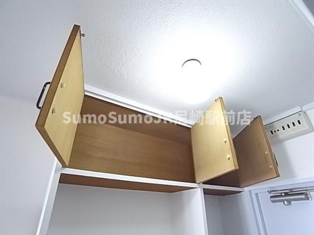 物件内観写真22　(たっぷりとした収納スペースです)