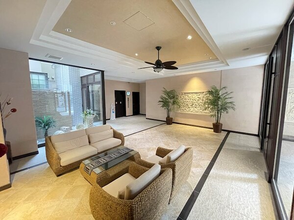 ロビー・ラウンジ