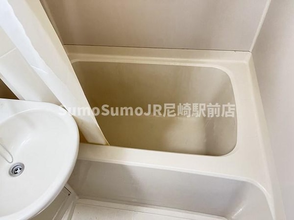 浴室(きれいなお風呂です)