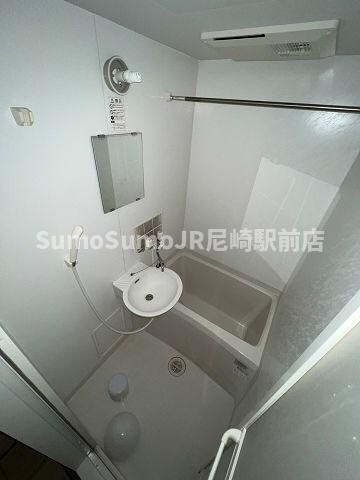 物件内観写真8　(きれいなお風呂です)