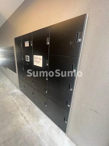 物件外観写真2　(宅配ボックス完備♪)