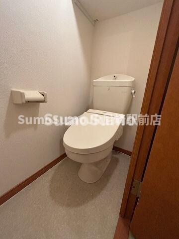 物件内観写真11　(シンプルで使いやすいトイレです)