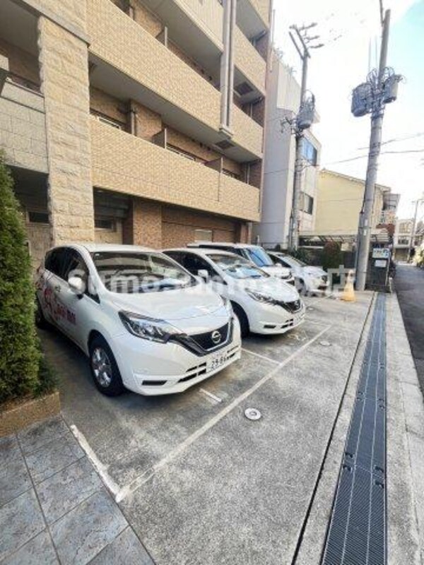 駐車場(駐車スペースもあります)