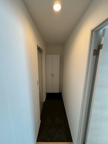 物件内観写真5　(きれいな玄関です)