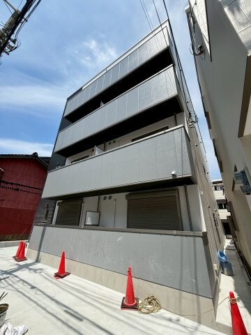 物件外観写真4　(物件の外観です)