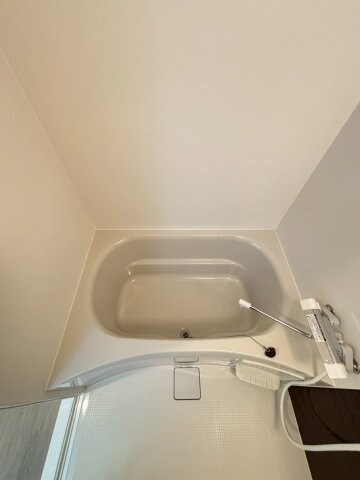 物件内観写真19　(コンパクトで使いやすいお風呂です)