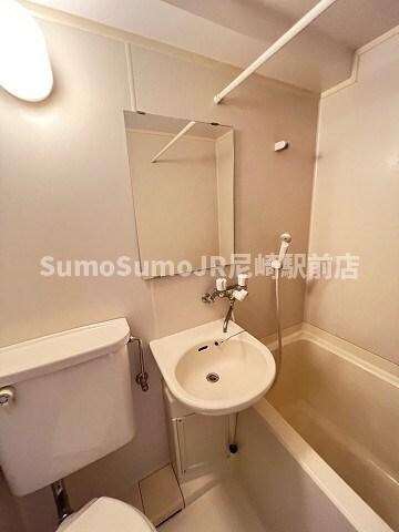 物件内観写真13　(きれいなお風呂です)