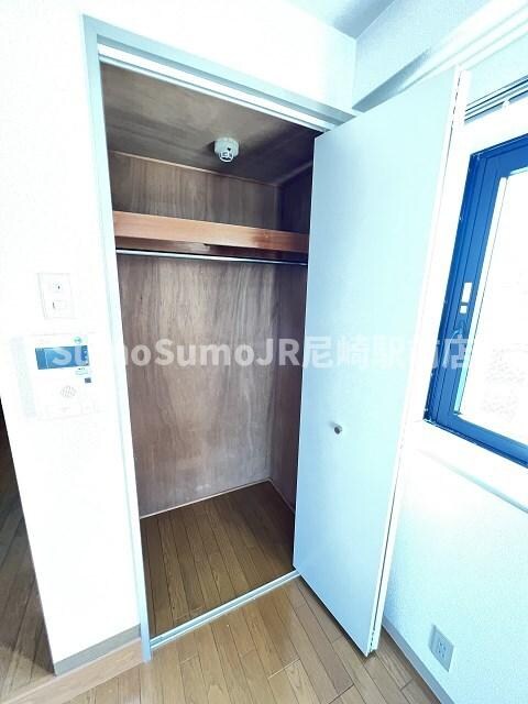 物件内観写真16　(ちょっとした収納スペースも充実しています)