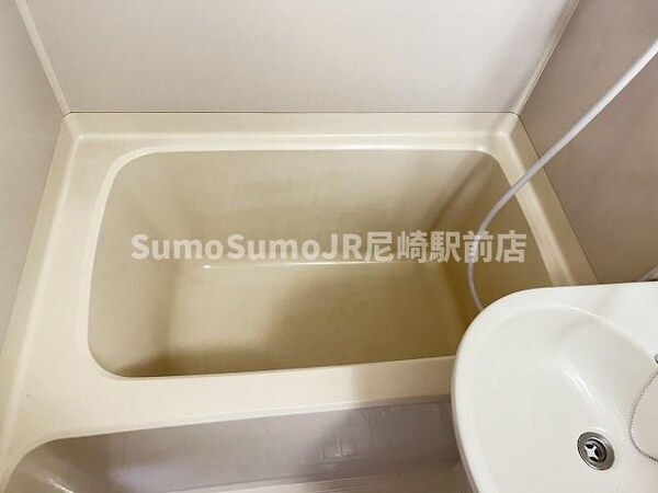 浴室(きれいなお風呂です)