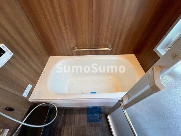 浴室(日々の疲れを癒すお風呂付です)