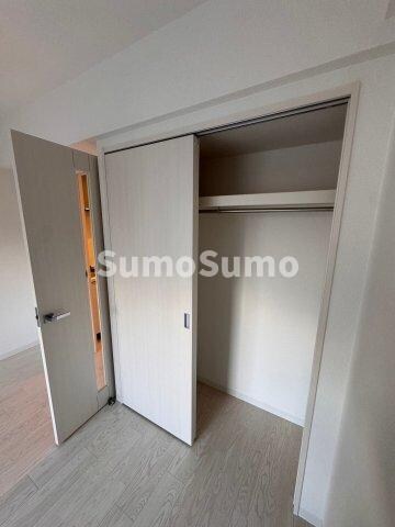 物件内観写真12　(たっぷりとした収納スペースです)