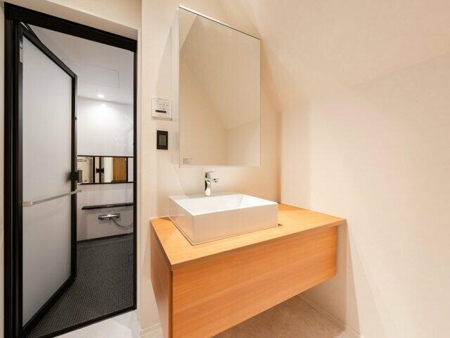 物件内観写真8　( )