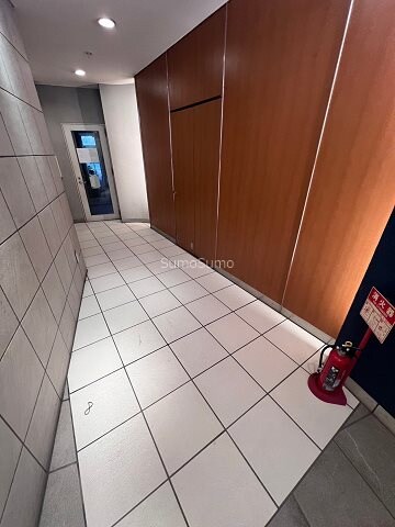 物件外観写真3　(建物の内部です)