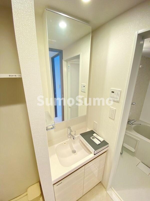 物件内観写真10　(使いやすい洗面所です)