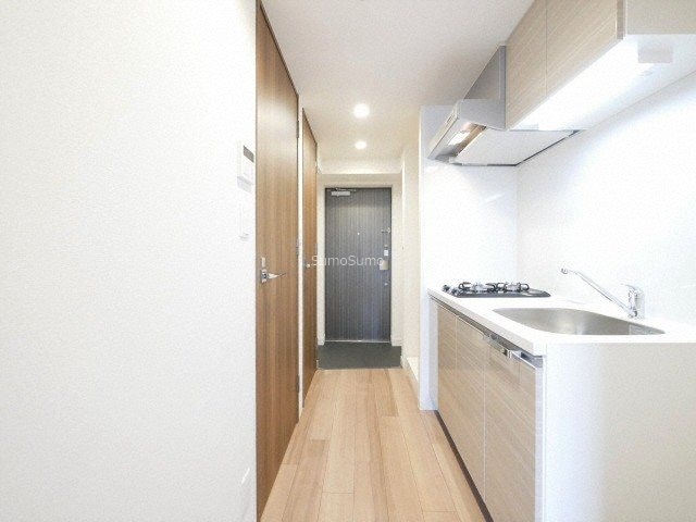 物件内観写真4　(きれいな玄関です)