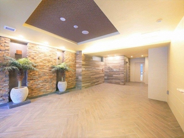 物件外観写真3　(毎日通るロビーはこのようになっています)