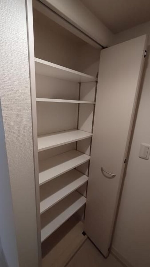 収納