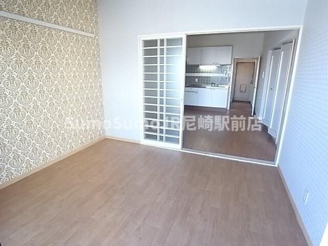 物件内観写真14　(リビングです)