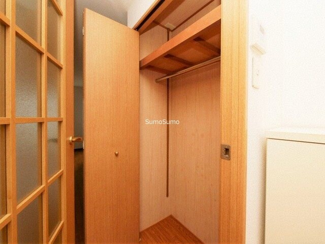 物件内観写真13　(たっぷりとした収納スペースです)