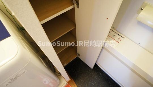 物件内観写真4　(大きなものも収納できそうです)