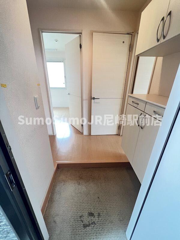 玄関(シンプルで使いやすい玄関です)