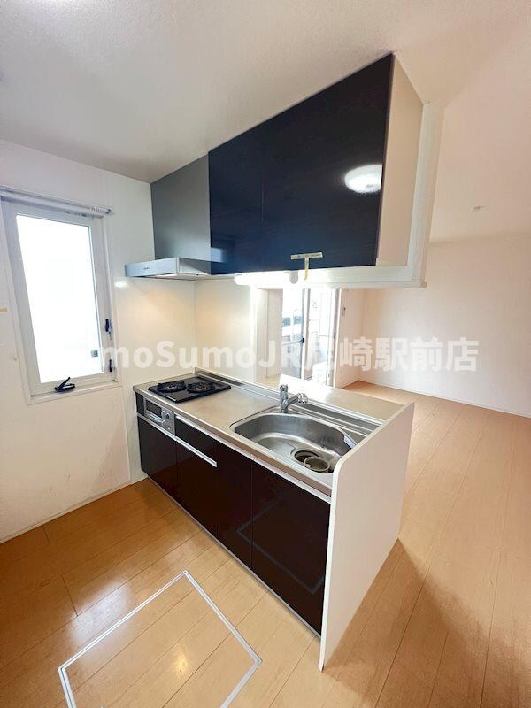 キッチン(コンパクトなキッチンで掃除もラクラク)