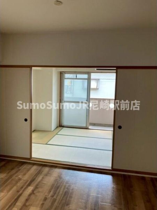 居室(ゆったりとしたリビングです)