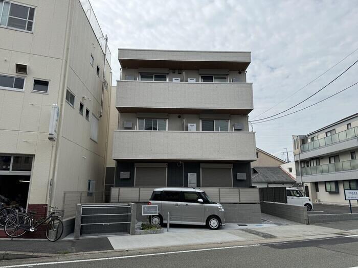 物件外観写真1　(外観も気になるポイント)