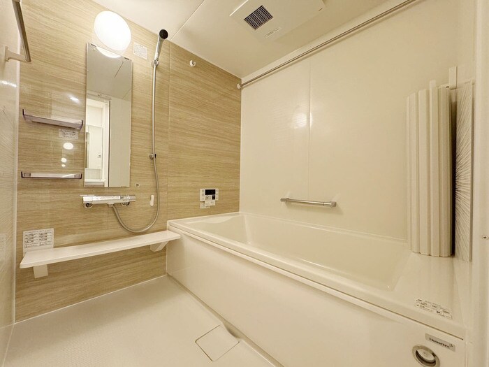 物件内観写真8　(コンパクトで使いやすいお風呂です)