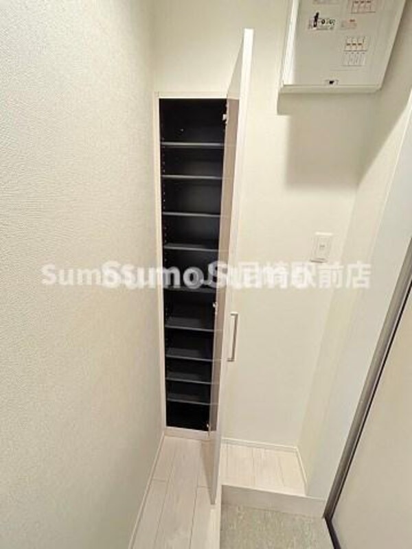 収納(たっぷりとした収納スペースです)