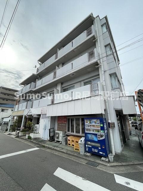 物件外観写真1　(きれいな外観です)