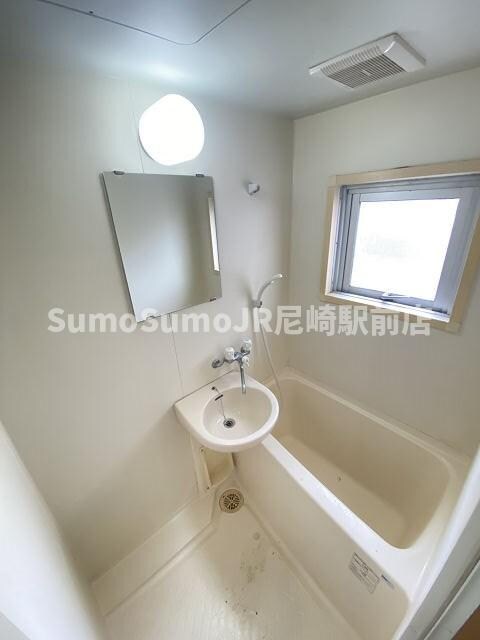 物件内観写真11　(お風呂です)