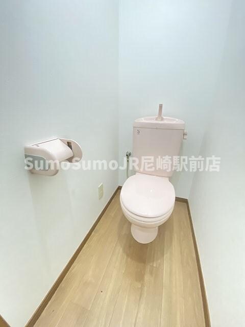 物件内観写真14　(落ち着いたトイレです)