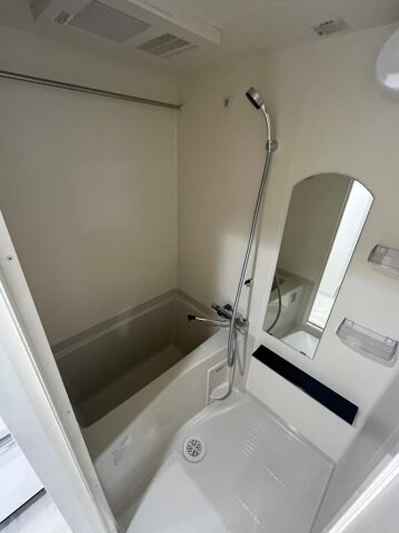 物件内観写真8　(お風呂で日々の疲れを落としましょう)