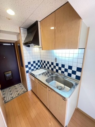 物件内観写真7　(ゆったり過ごせる居間です)