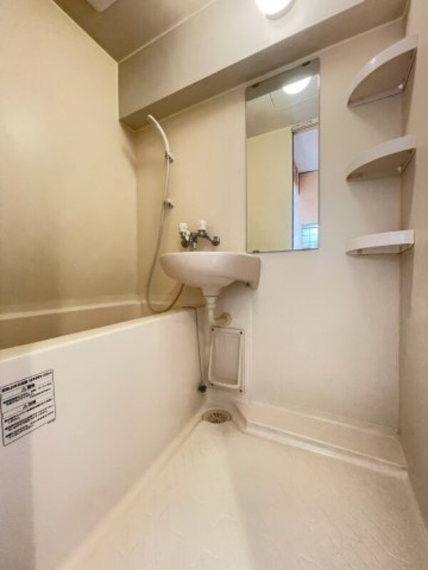 浴室(使いやすいリビングです)