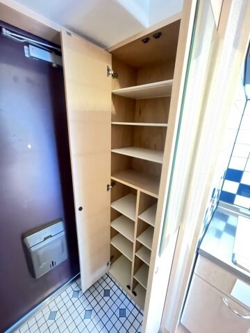 物件内観写真11　(リビングです)