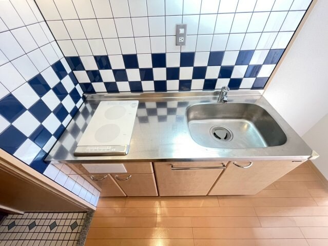 物件内観写真12　(駐車場があります)