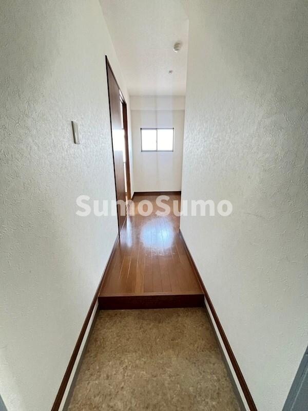 物件内観写真3　(毎日通る玄関はこちらです)